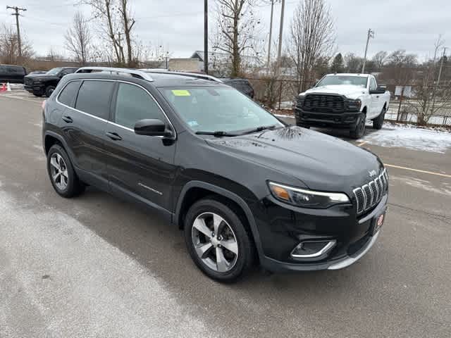 Thumbnail: 2019 Jeep Cherokee - 24