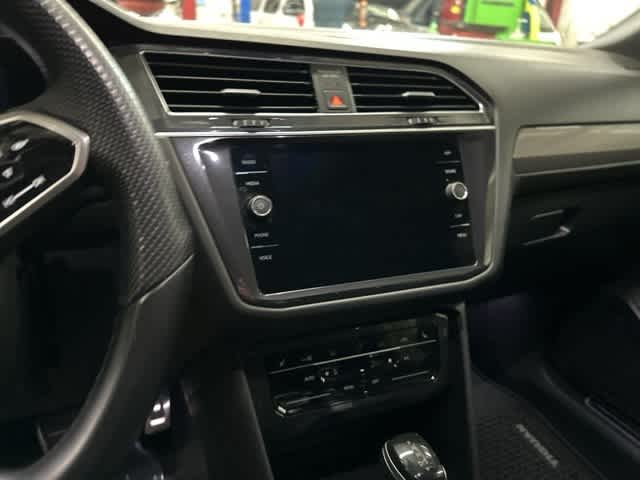 Thumbnail: 2022 Volkswagen Tiguan - 6