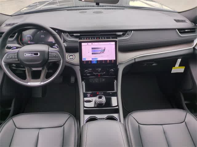 Thumbnail: 2025 Jeep Grand Cherokee - 16