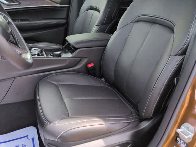 Thumbnail: 2026 Jeep Grand Cherokee - 16