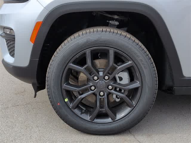 Thumbnail: 2025 Jeep Grand Cherokee - 13