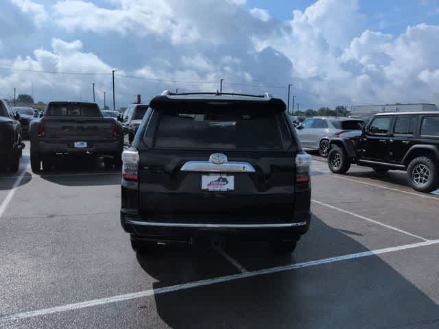 Thumbnail: 2015 Toyota 4Runner - 7