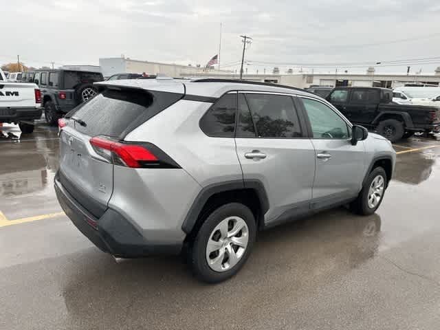 Thumbnail: 2020 Toyota RAV4 - 18