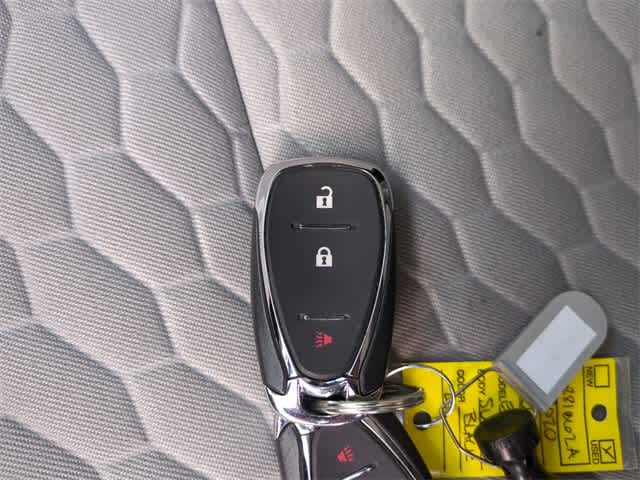 Thumbnail: 2020 Chevrolet Equinox - 36