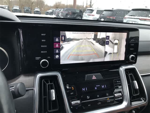 Thumbnail: 2021 Kia Sorento - 16