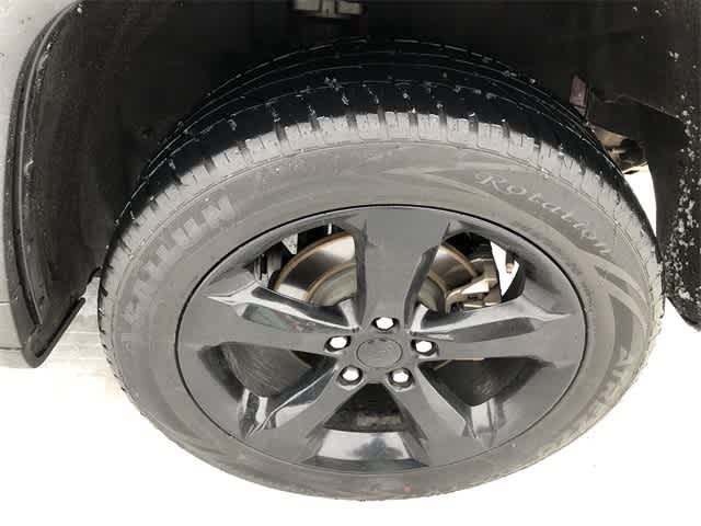 Thumbnail: 2023 Jeep Grand Cherokee - 10