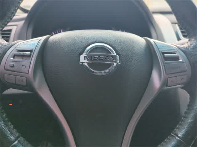 Thumbnail: 2013 Nissan Altima - 22