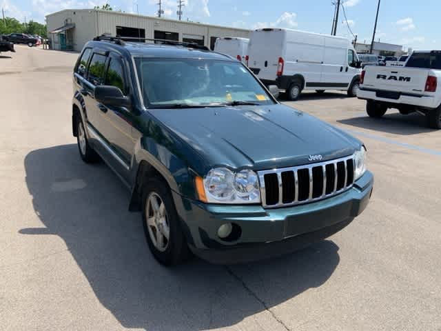 Thumbnail: 2005 Jeep Grand Cherokee - 21