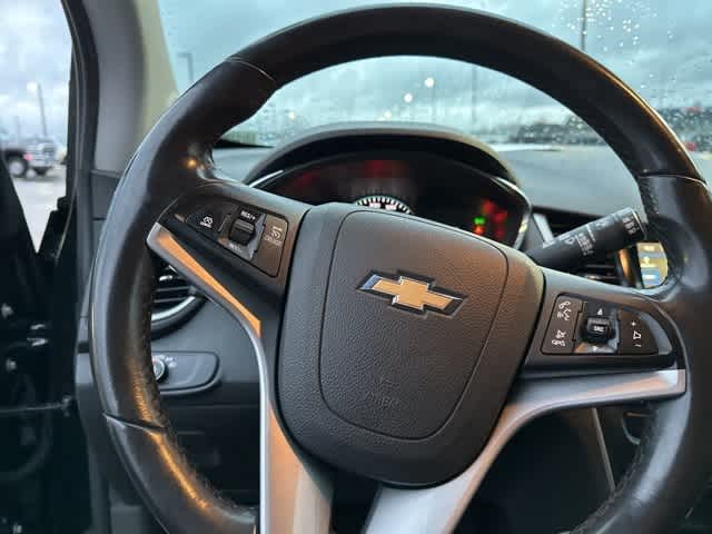 Thumbnail: 2018 Chevrolet Trax - 9