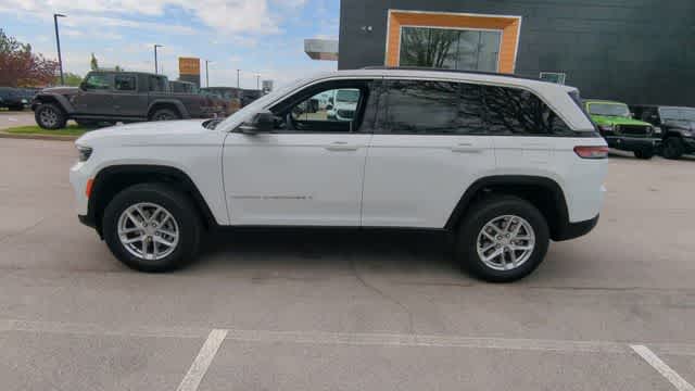 Thumbnail: 2026 Jeep Grand Cherokee - 5