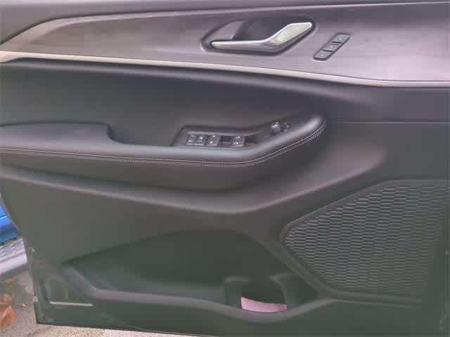 Thumbnail: 2025 Jeep Grand Cherokee L - 32