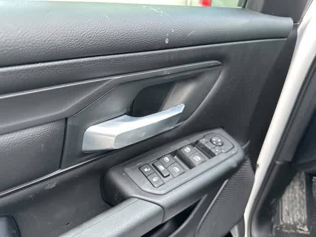 Thumbnail: 2026 RAM 1500 - 8