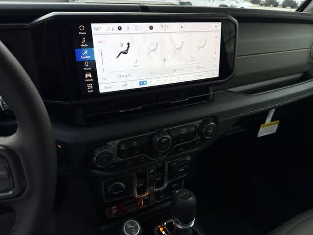 Thumbnail: 2026 Jeep Gladiator - 28