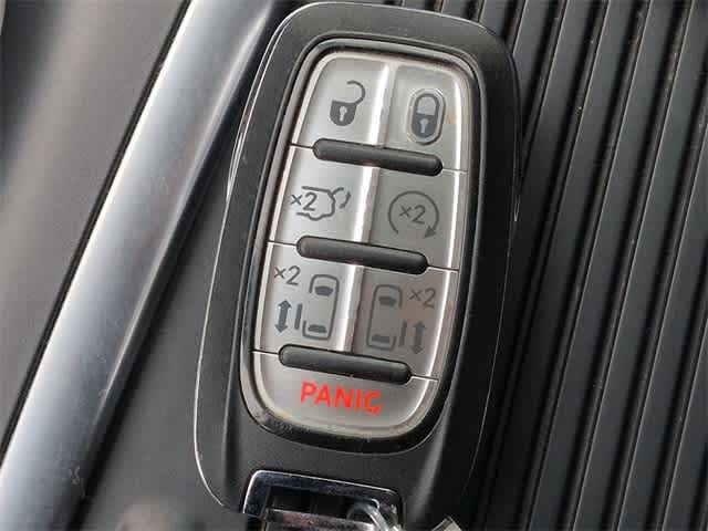 Thumbnail: 2021 Chrysler Pacifica - 35