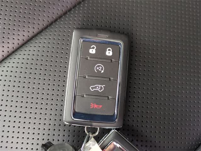 Thumbnail: 2025 Jeep Grand Cherokee L - 38