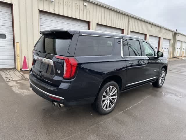 Thumbnail: 2021 GMC Yukon XL - 23