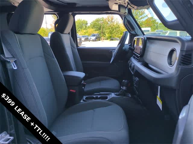 Thumbnail: 2025 Jeep Gladiator - 21