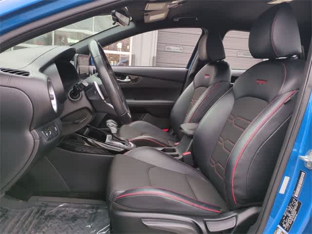 Thumbnail: 2023 Kia Forte - 17