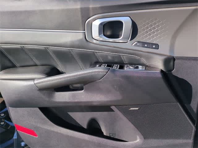 Thumbnail: 2022 Kia Sorento - 32