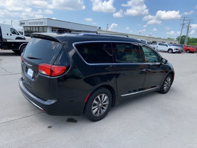 Thumbnail: 2019 Chrysler Pacifica - 26