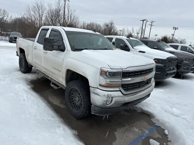 Thumbnail: 2018 Chevrolet Silverado 1500 - 17