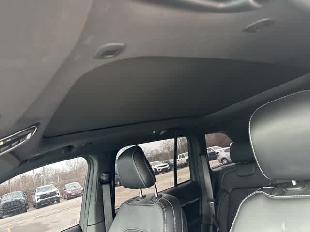 Thumbnail: 2025 Jeep Grand Cherokee - 6