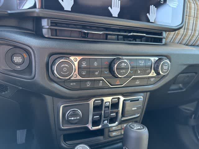 Thumbnail: 2026 Jeep Wrangler - 8