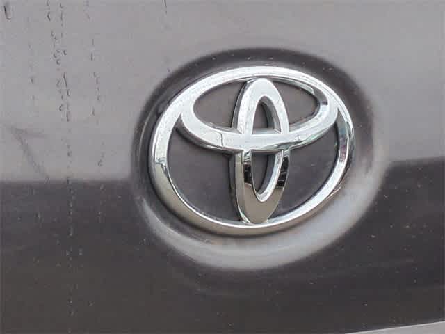 Thumbnail: 2020 Toyota Sienna - 11