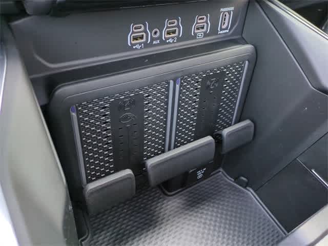 Thumbnail: 2026 RAM 1500 - 32