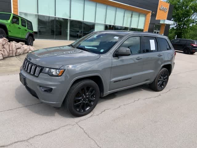 Thumbnail: 2020 Jeep Grand Cherokee - 15