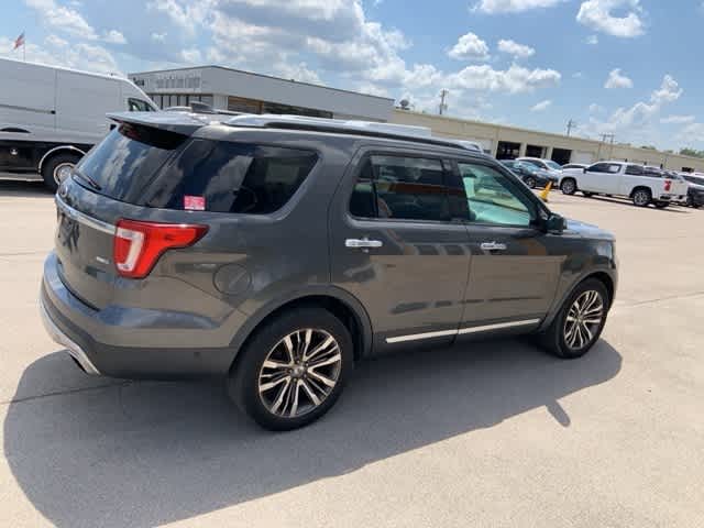 Thumbnail: 2016 Ford Explorer - 29