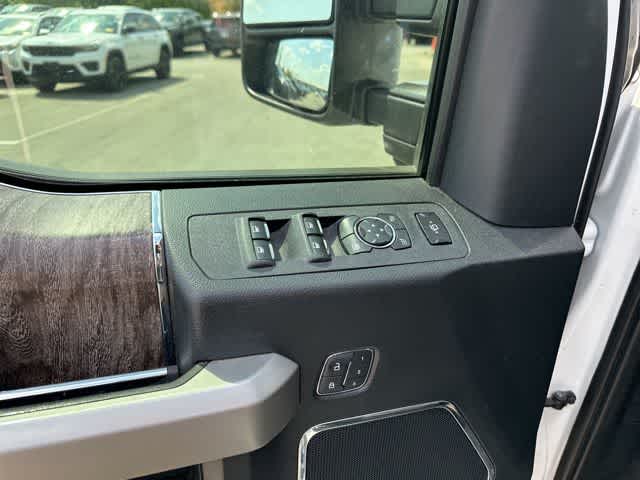 Thumbnail: 2019 Ford Econoline - 9