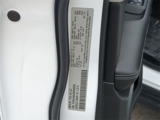 Thumbnail: 2025 Jeep Grand Cherokee - 38