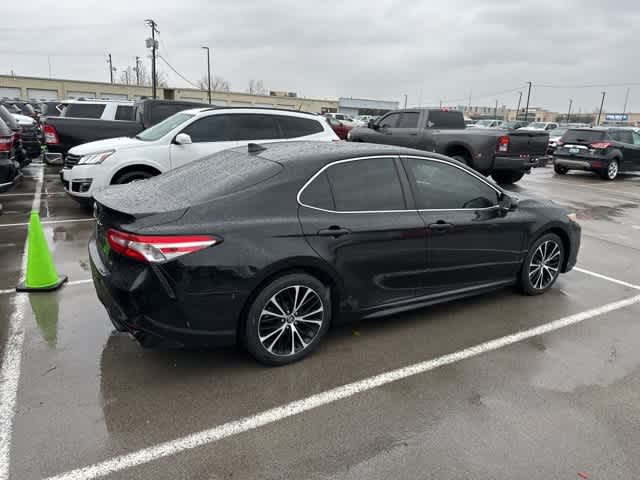 Thumbnail: 2020 Toyota Camry - 19