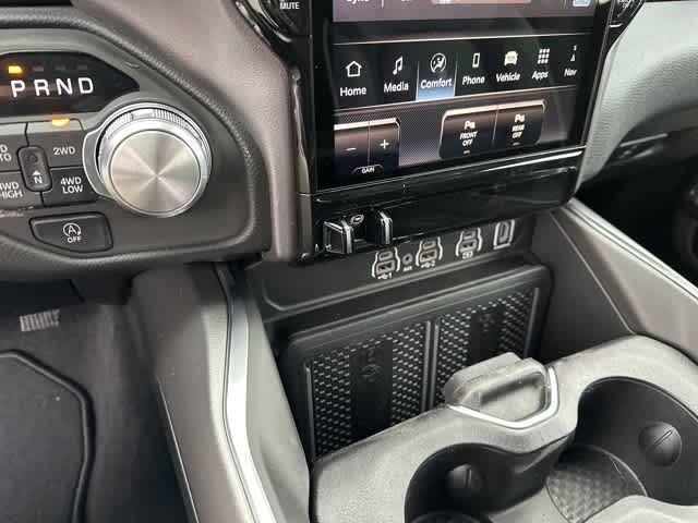 Thumbnail: 2026 RAM 1500 - 12