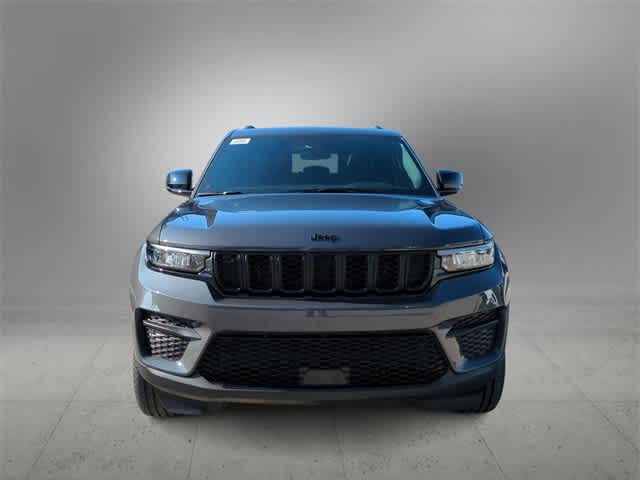 Thumbnail: 2025 Jeep Grand Cherokee - 3