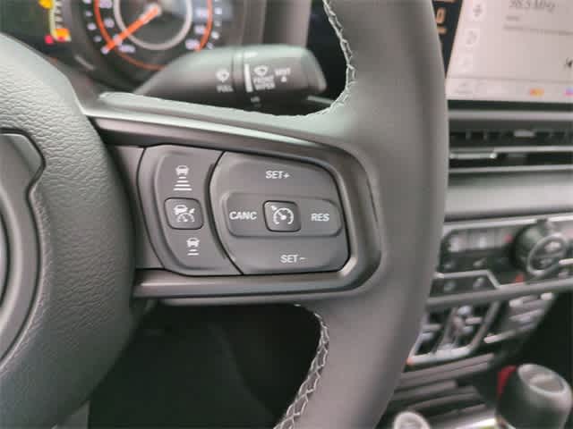 Thumbnail: 2025 Jeep Gladiator - 24