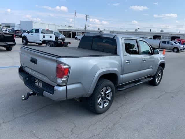 Thumbnail: 2017 Toyota Tacoma - 22