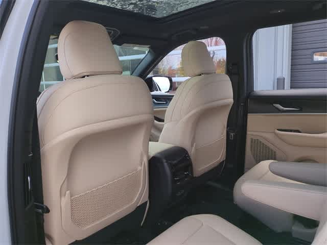 Thumbnail: 2025 Jeep Grand Cherokee L - 19