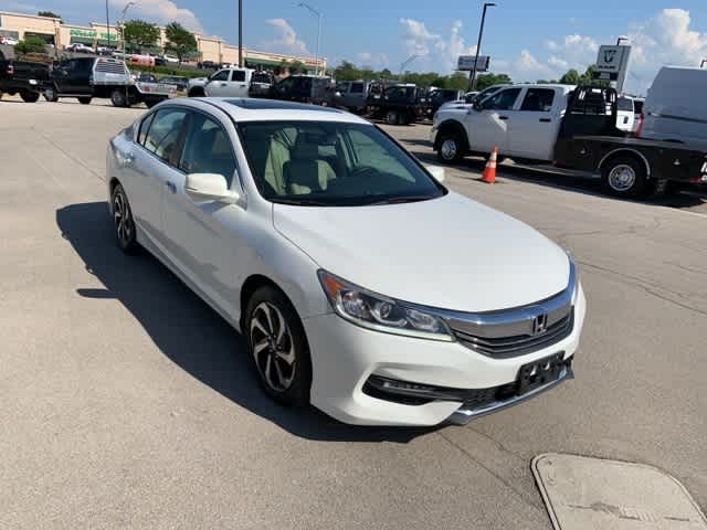 Thumbnail: 2016 Honda Accord - 26