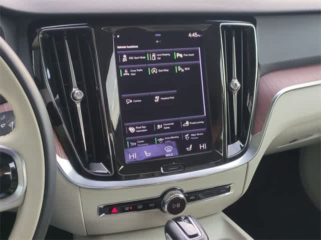 Thumbnail: 2021 Volvo S60 - 29