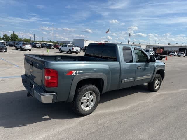 Thumbnail: 2008 Chevrolet Silverado 1500 - 19