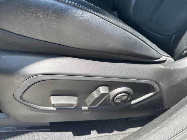 Thumbnail: 2023 Jeep Grand Cherokee - 11