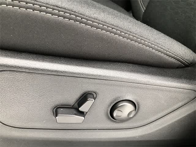 Thumbnail: 2025 RAM 1500 - 27