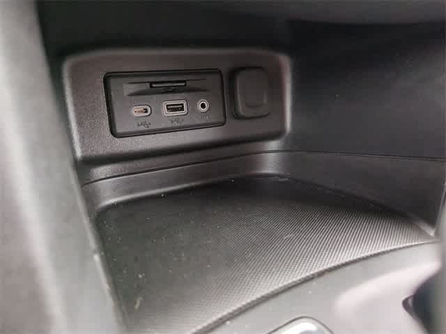 Thumbnail: 2022 Chevrolet Equinox - 32