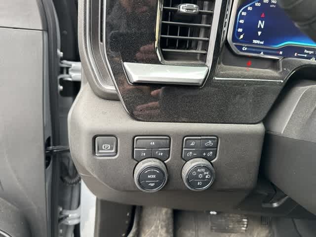 Thumbnail: 2024 Chevrolet Silverado 2500 - 15