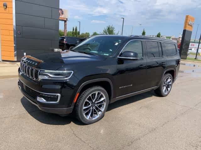 Thumbnail: 2022 Jeep Wagoneer - 16