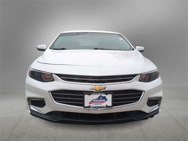 Thumbnail: 2017 Chevrolet Malibu - 3