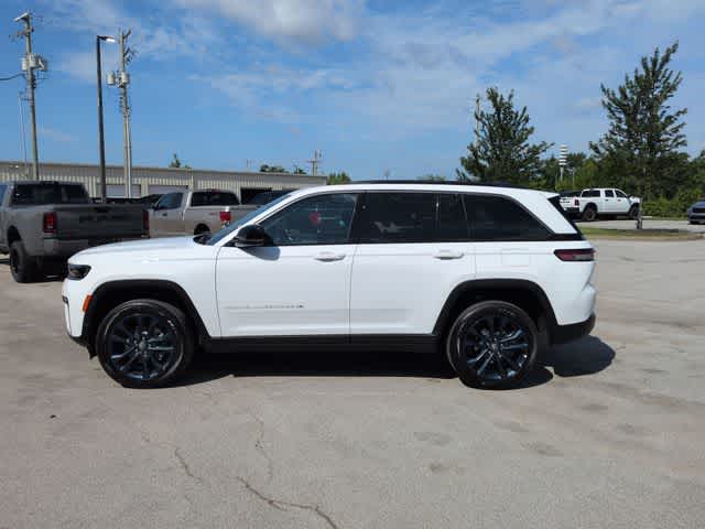 Thumbnail: 2026 Jeep Grand Cherokee - 5