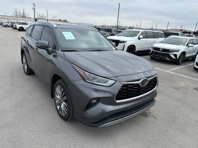 Thumbnail: 2021 Toyota Highlander - 21